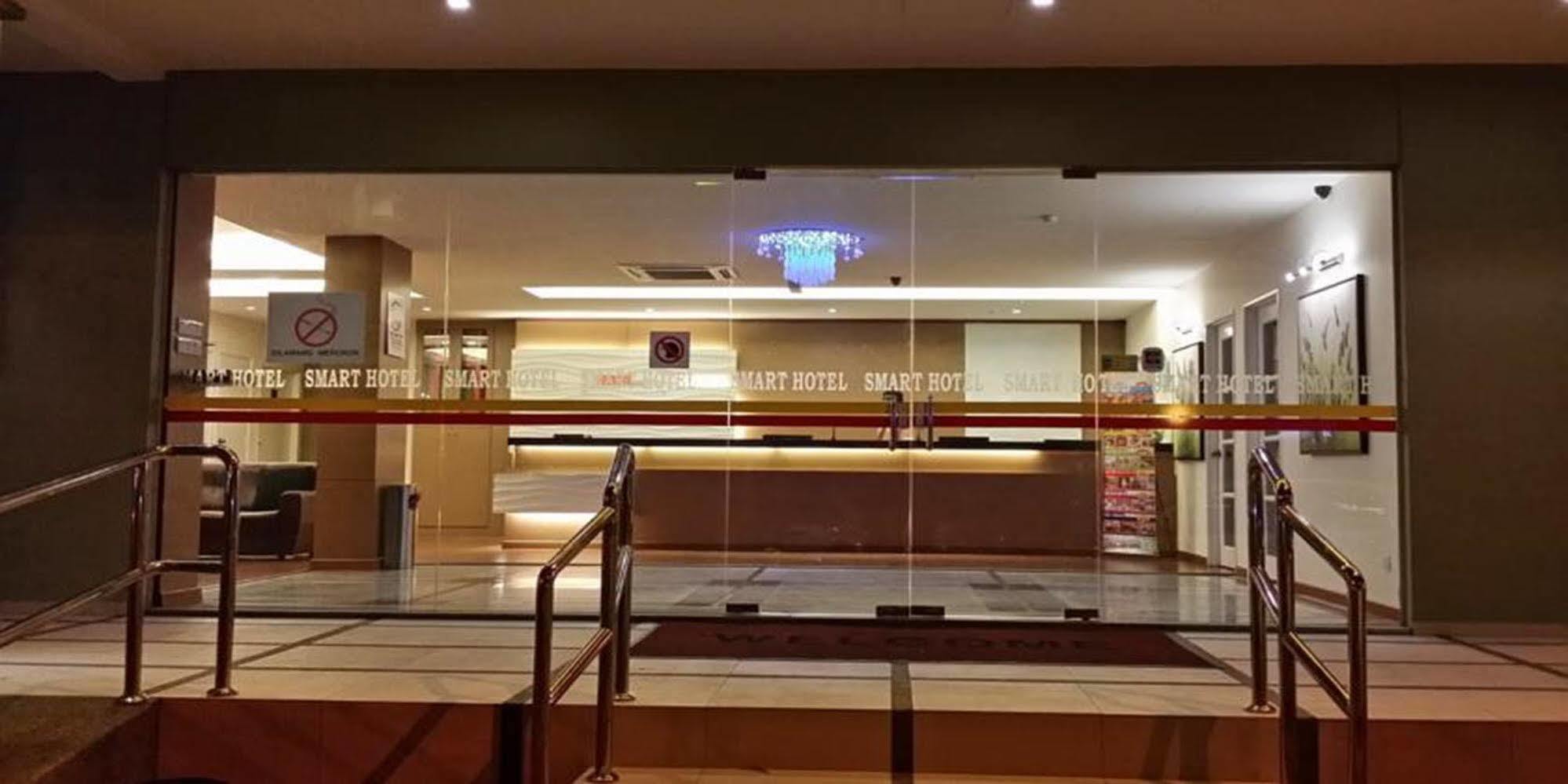Smart Hotel Seremban Bagian luar foto